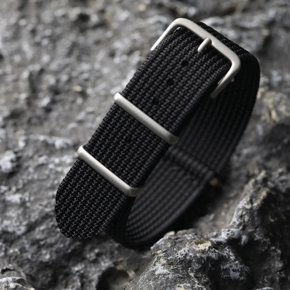 Horlo Ribbed Nylon NATO Strap – Black | 18mm, 20mm & 22mm